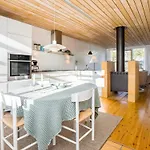 6 Person In Vaeggerlose 度假居 Bøtø By