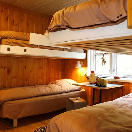 6 Person In Vaeggerlose Bøtø By