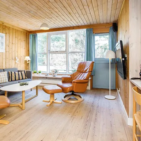 6 Person In Vaeggerlose Bøtø By